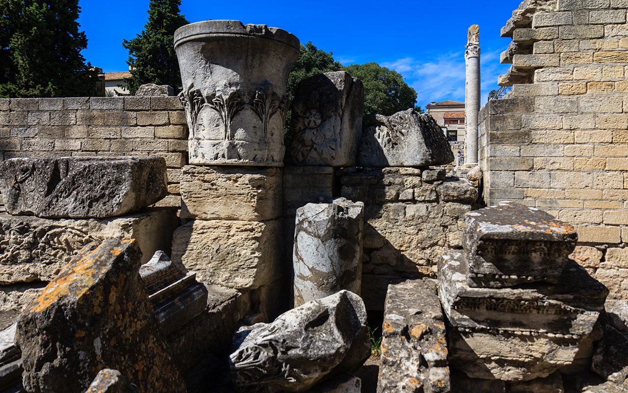 Ruinas del Teatro romano de Arles