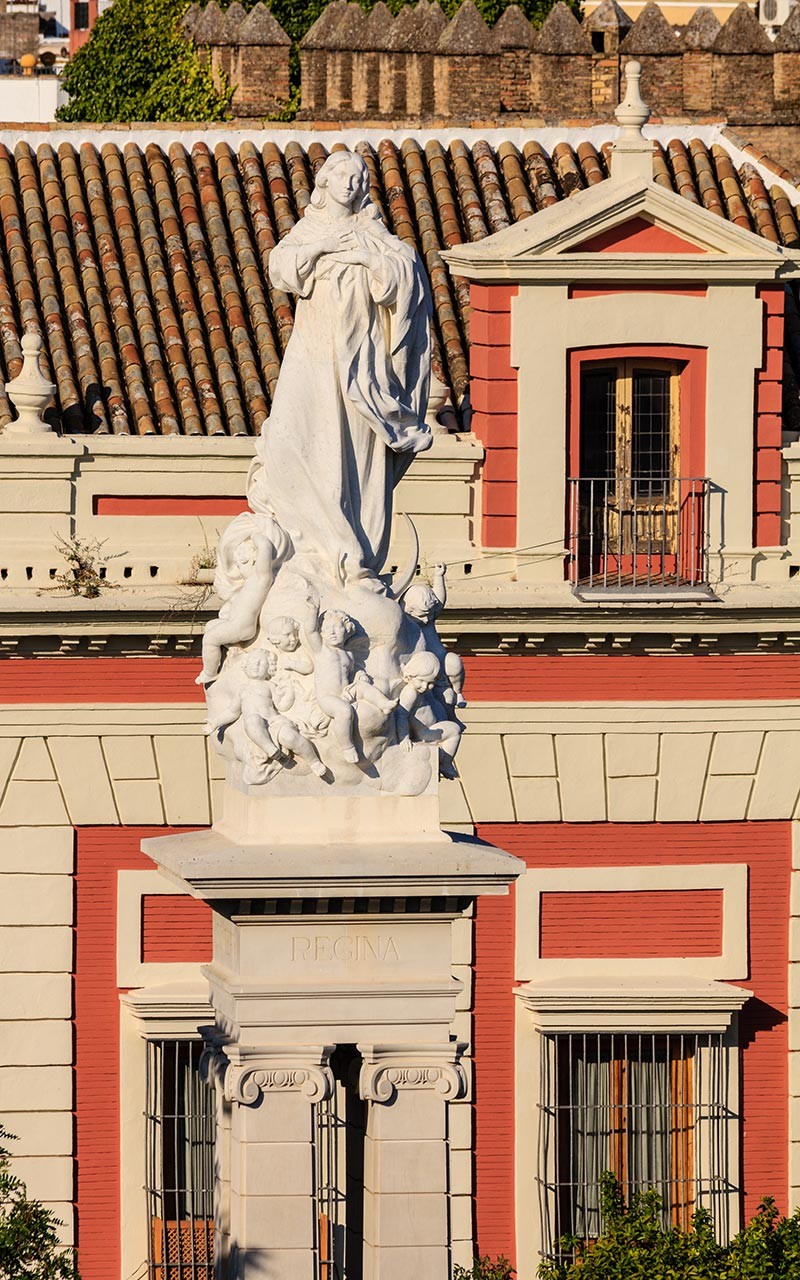 Monumento a la Inmaculada en la Plaza del Triunfo