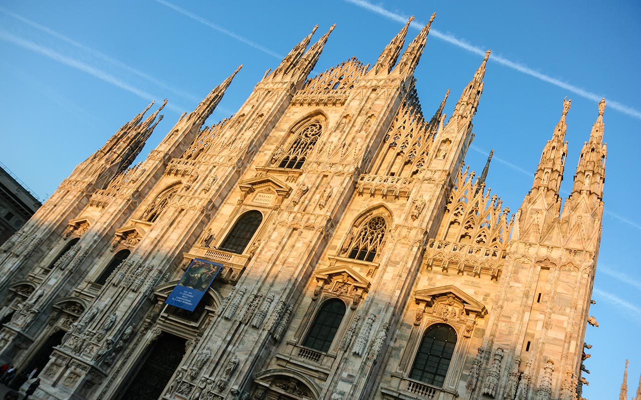 Fachada principal del Duomo