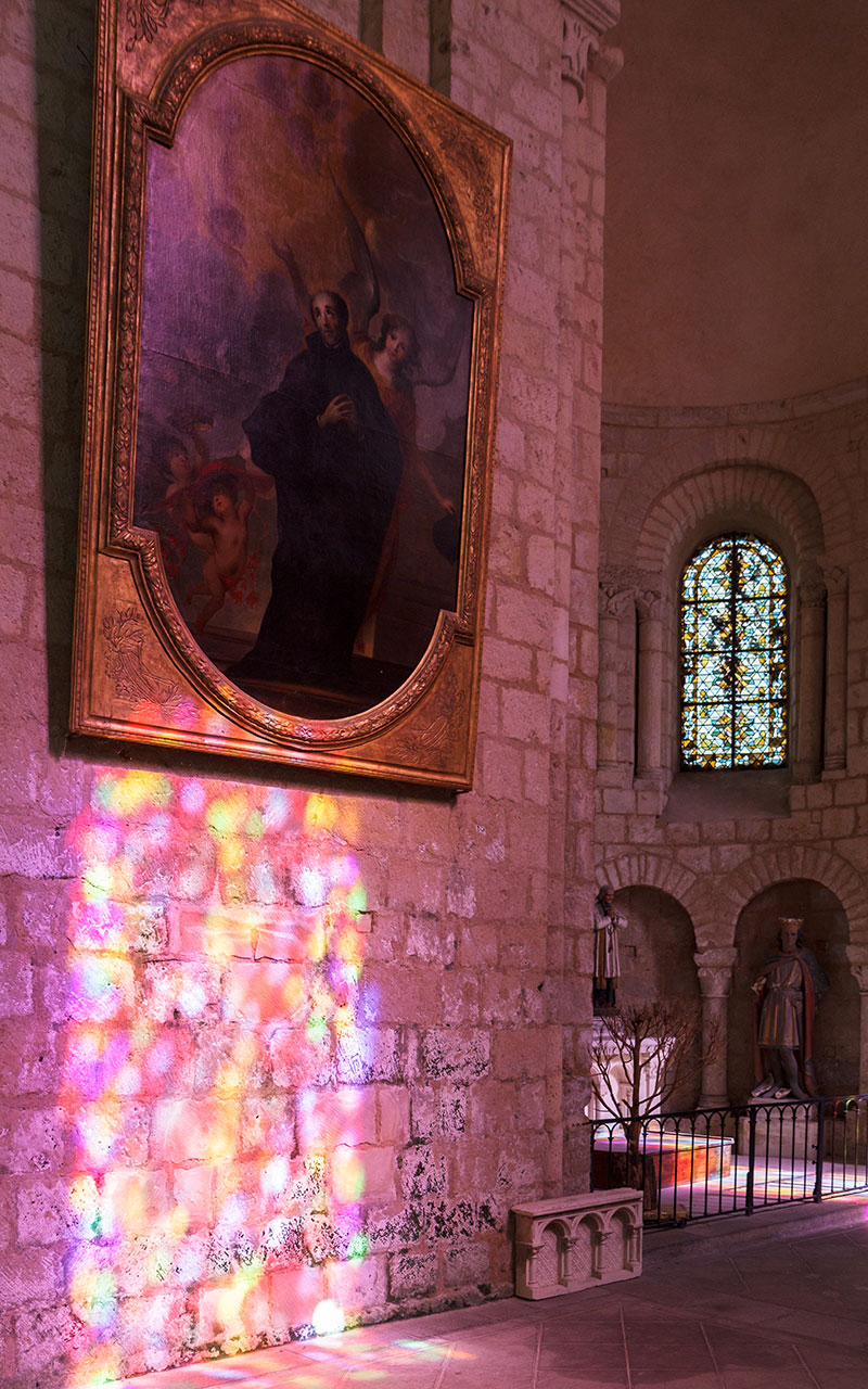 Interior de la Iglesia de Saint-Hilaire